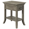 Table d'appoint traditionnelle en cerisier à bord plateau avec un tiroir et une étagère