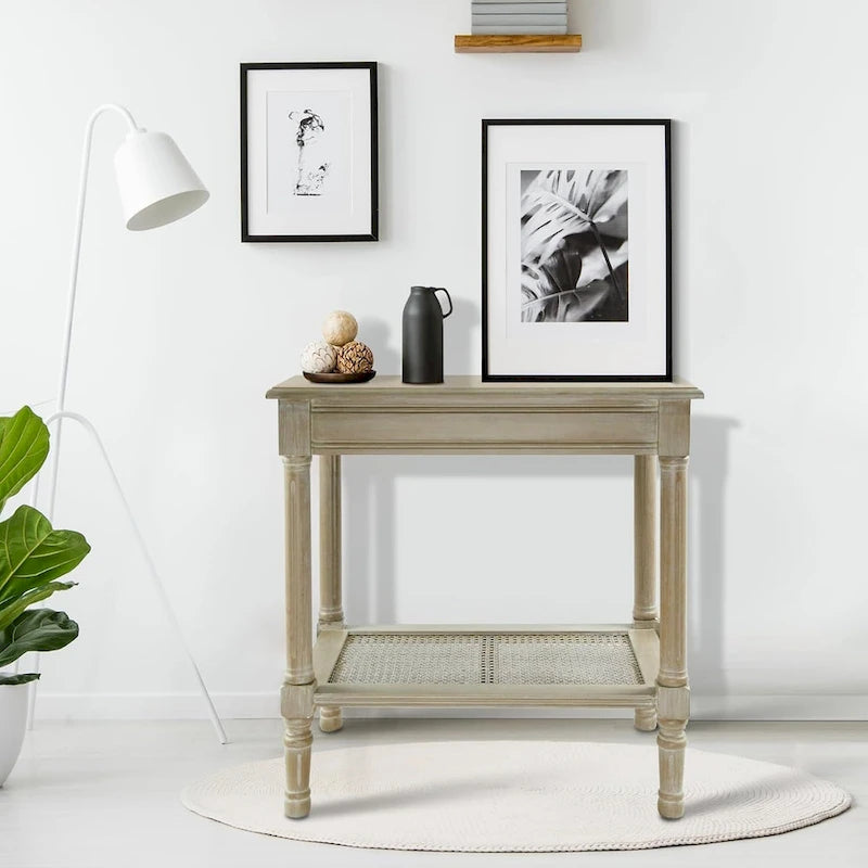 Table d'appoint crème avec étagère en rotin