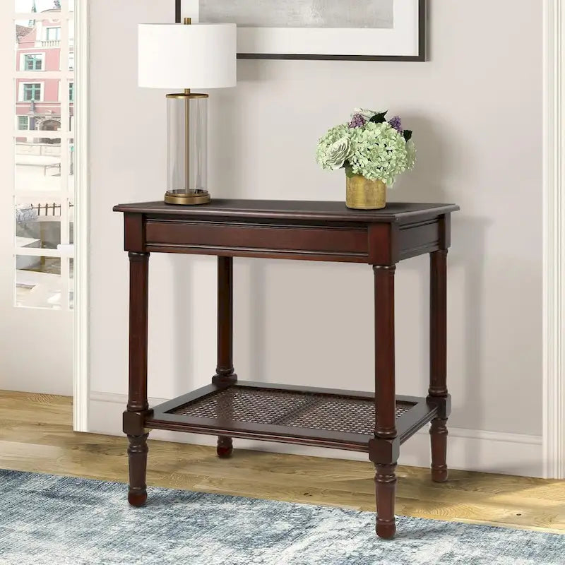 Table d'appoint crème avec étagère en rotin