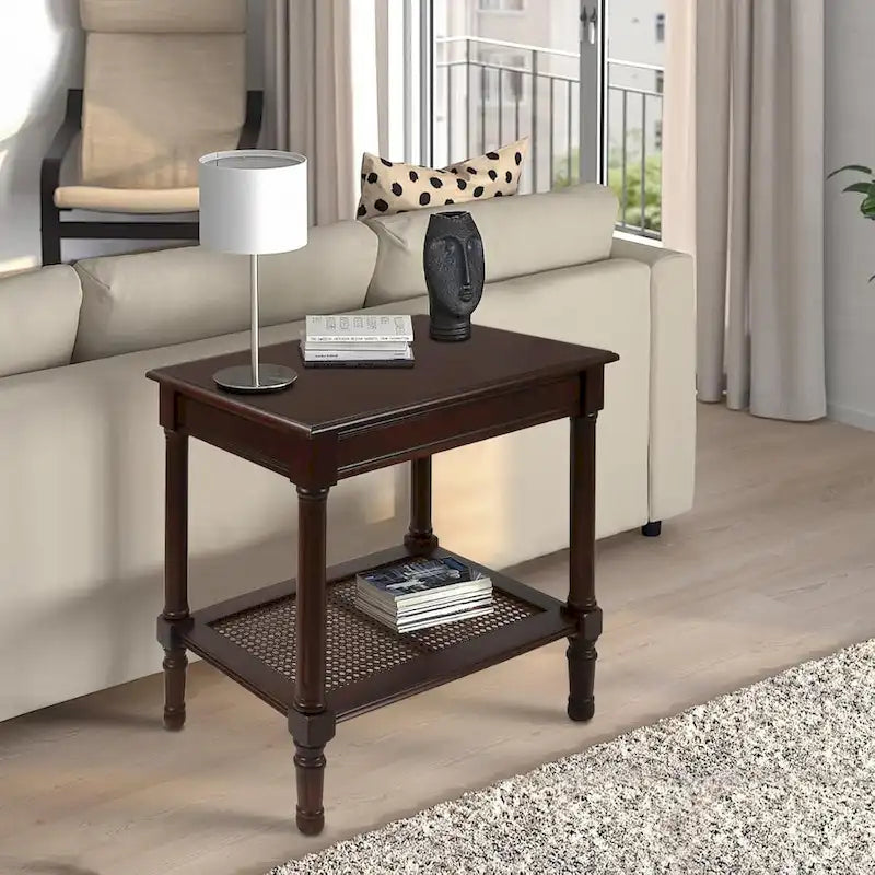 Table d'appoint crème avec étagère en rotin