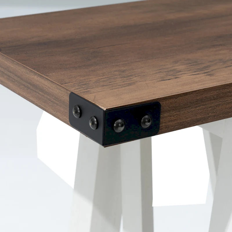 Table d'appoint de style ferme avec station de recharge, ports USB et prises électriques